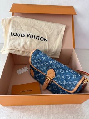 Louis Vuitton Blue Denim Monogram Pochette with Tan Trim